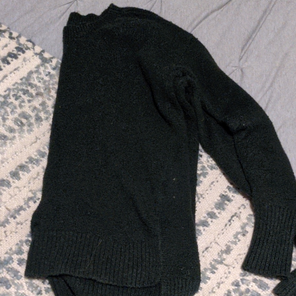 American Eagle Green Sweater